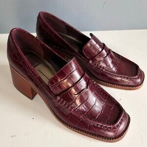 Dolce Vita Penny Loafer Size 8 Block Talie Burgundy preppy embossed office siren